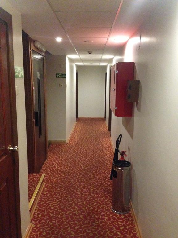 Hotel Atasayan Gebze Extérieur photo